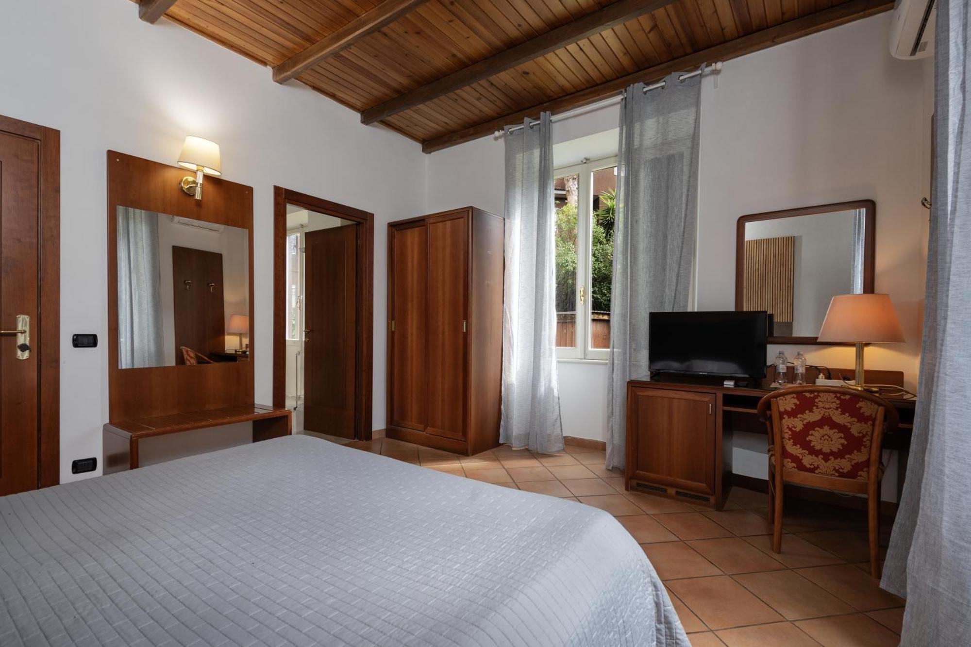 Comfort Rooms Villa Gaia Tor Vergata Roma Eksteriør bilde